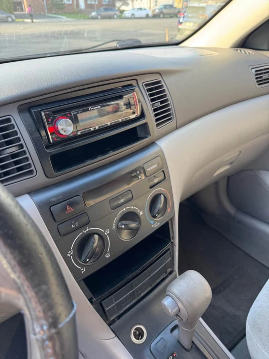 2004 Toyota Corolla 9th Gen - Image 4 of 5