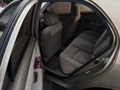 2004 Toyota Corolla 9th Gen - Image 3 of 5