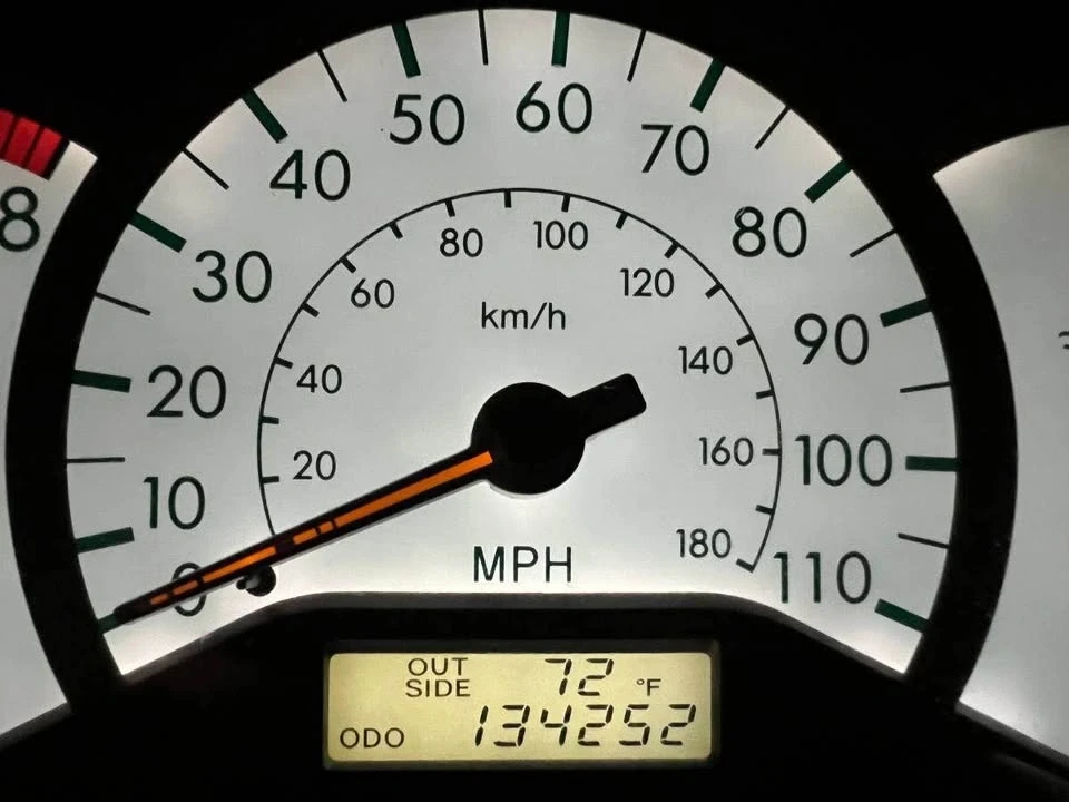 2004 Toyota Corolla 9th Gen - Image 7 of 15