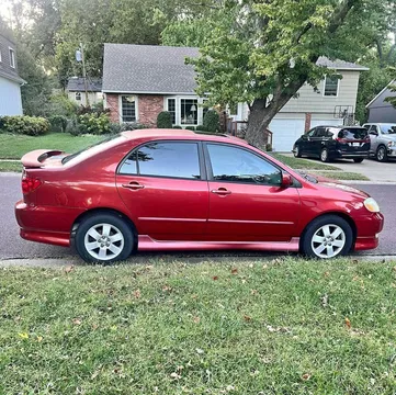 2004 Toyota Corolla LE Sedan