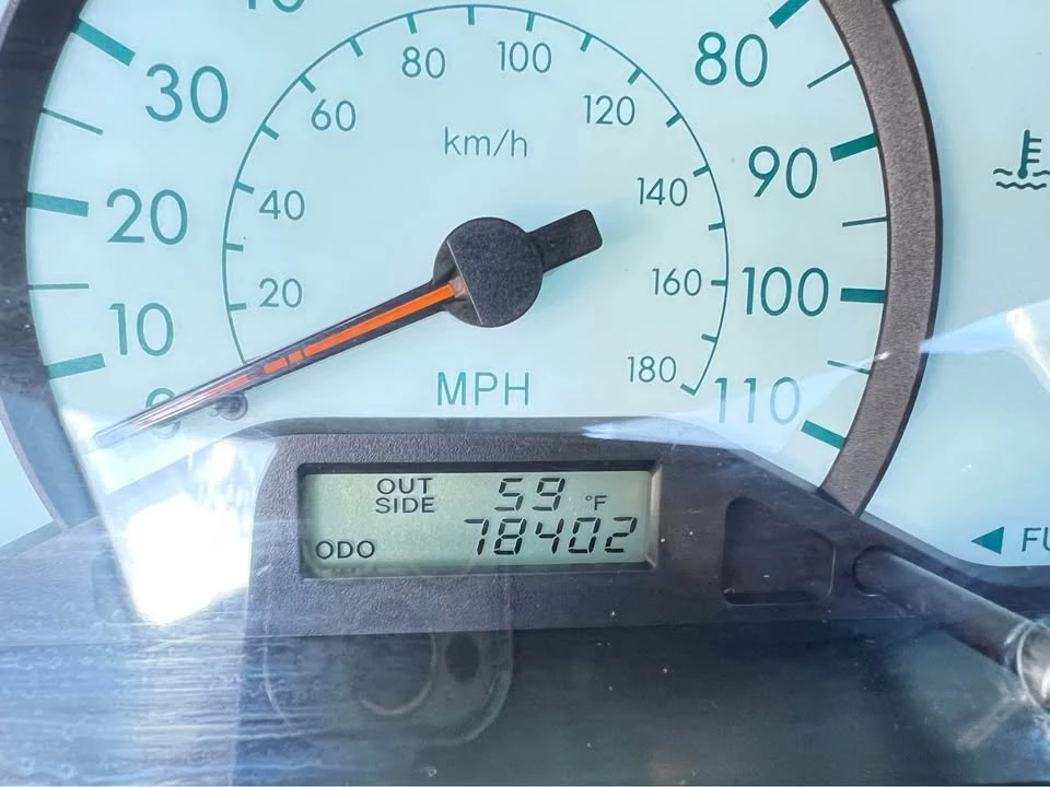 2004 Toyota Corolla 9th Gen - Image 2 of 9