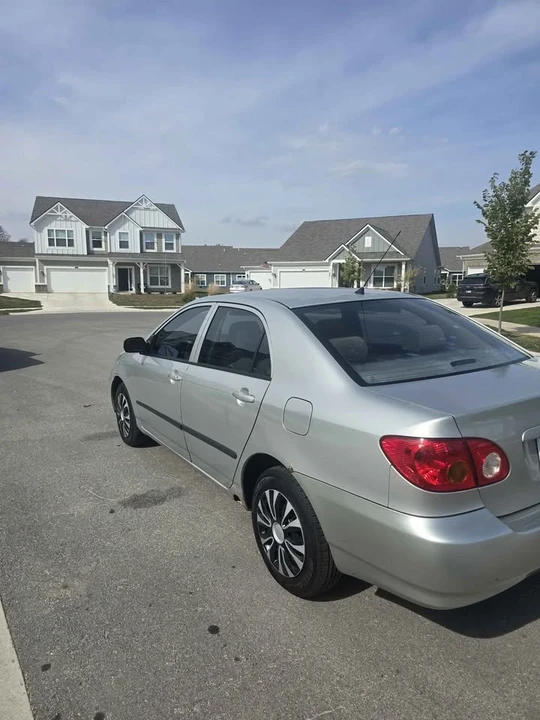 2004 Toyota Corolla 9th Gen - Image 2 of 8