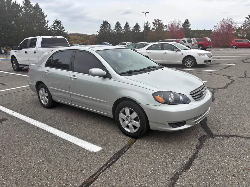 2004 Toyota Corolla 9th Gen - Image 1 of 11