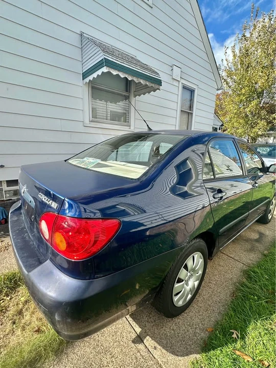 2004 Toyota Corolla 9th Gen - Image 2 of 3
