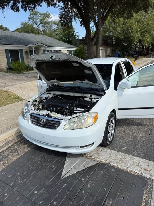 2004 Toyota Corolla 9th Gen - Image 9 of 15
