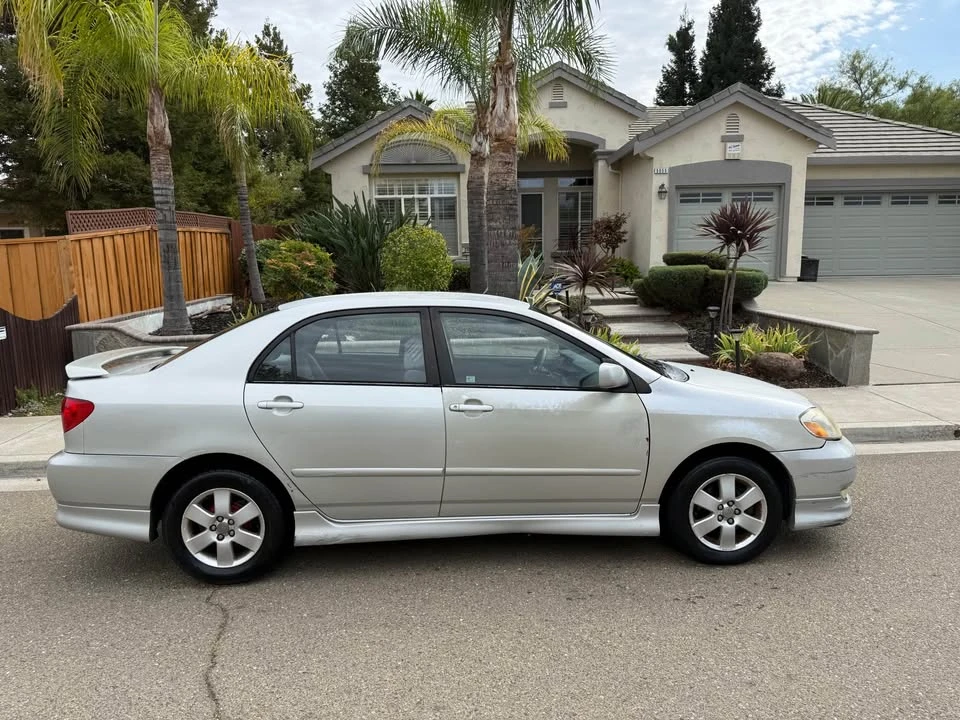 2004 Toyota Corolla 9th Gen - Image 6 of 11