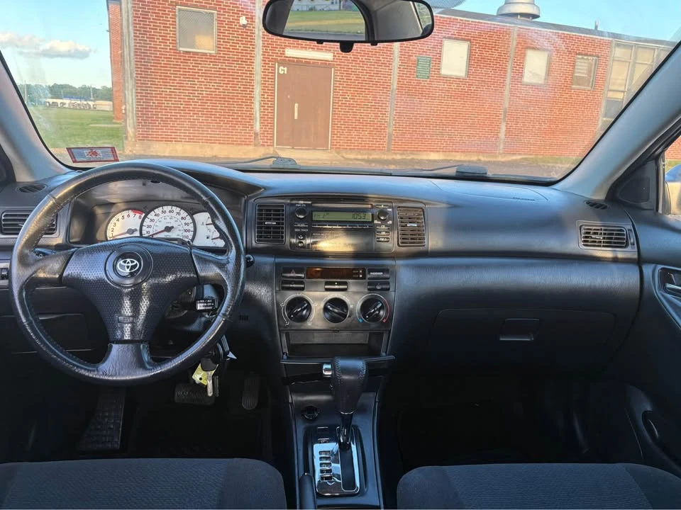 2004 Toyota Corolla 9th Gen - Image 10 of 13