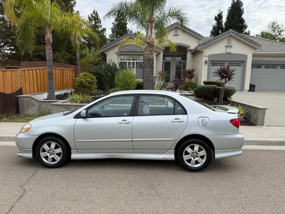 2004 Toyota Corolla 9th Gen - Image 3 of 11