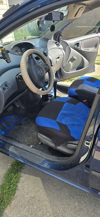 2004 Toyota Echo - Image 4 of 8