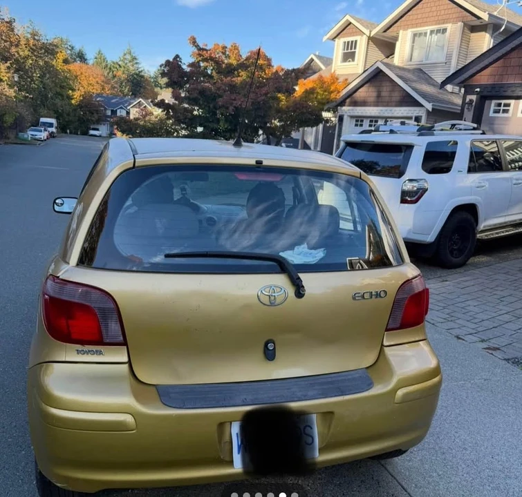 2004 Toyota Echo - Image 5 of 8