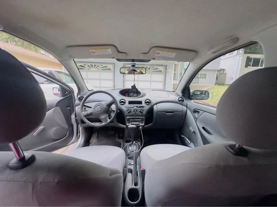 2004 Toyota Echo - Image 2 of 9