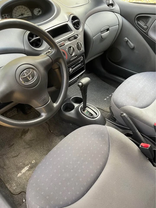2004 Toyota Echo - Image 7 of 10