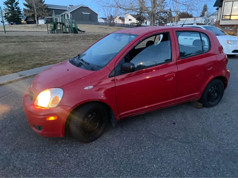 2004 Toyota Echo - Image 2 of 10