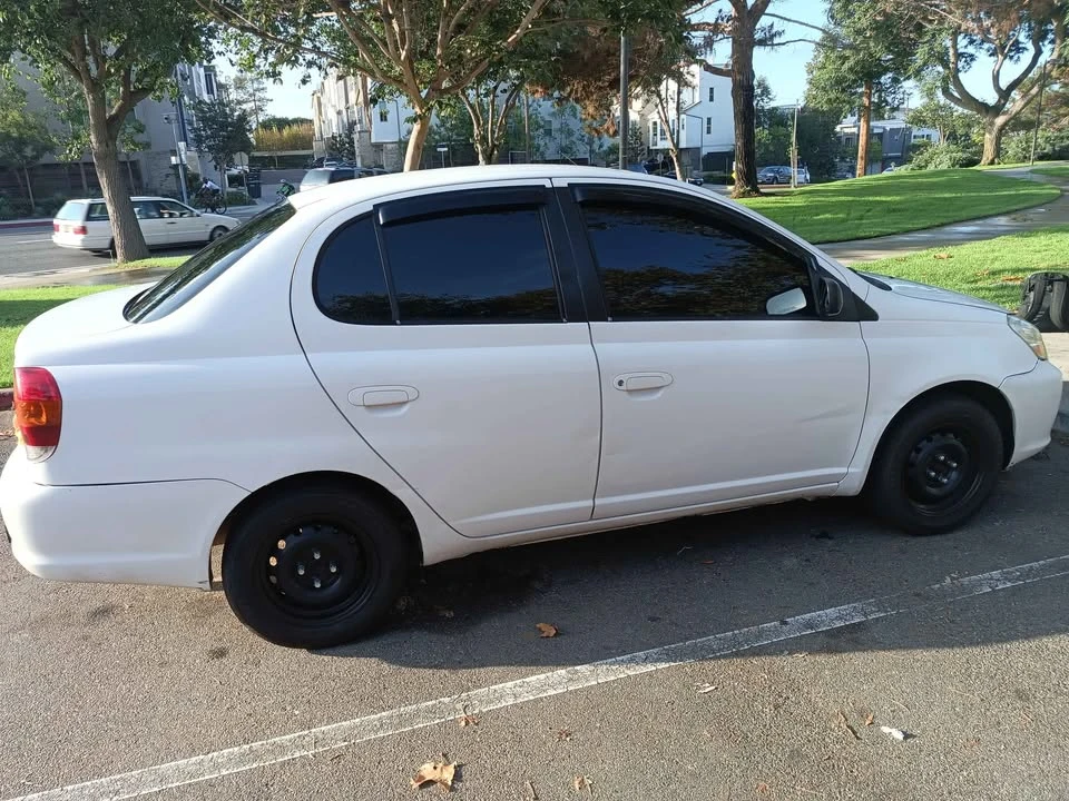 2004 Toyota Echo - Image 7 of 17