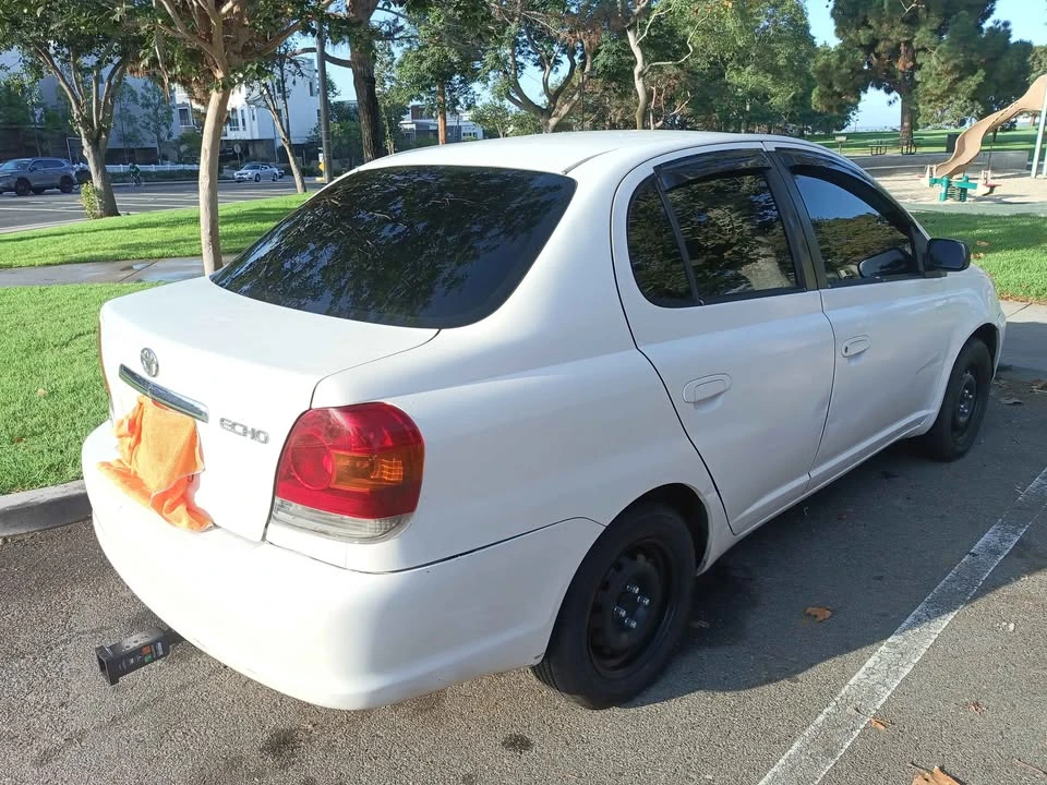 2004 Toyota Echo - Image 5 of 16