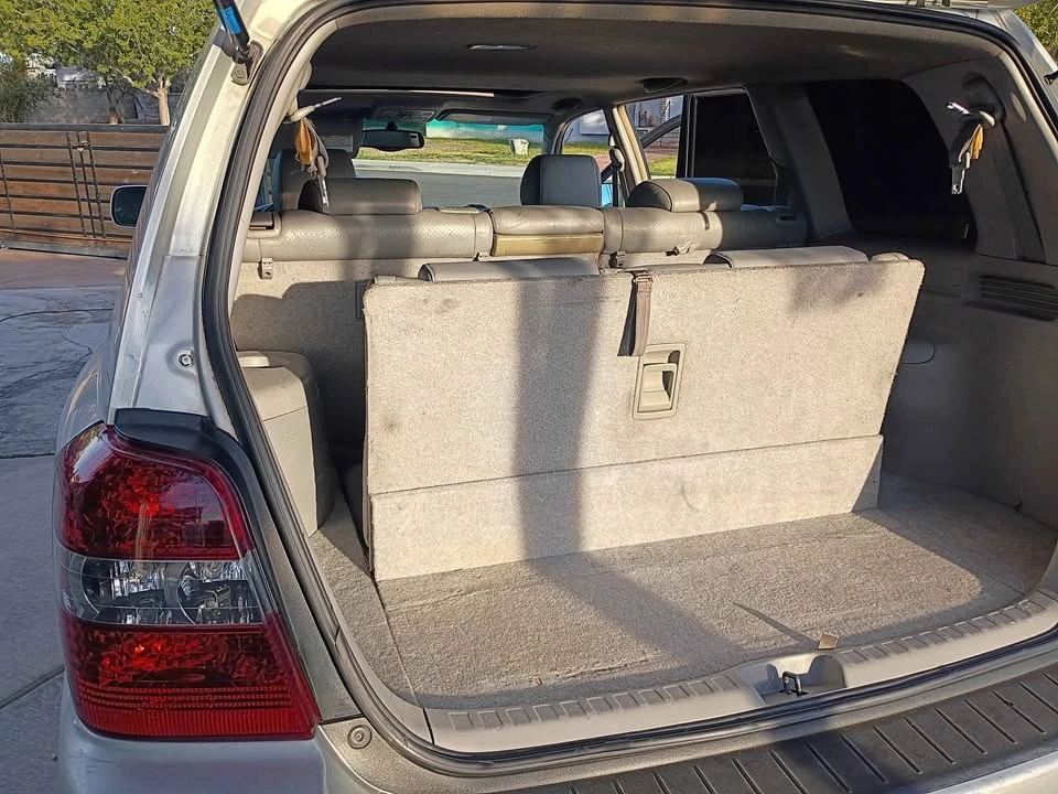 2004 Toyota Highlander - Image 13 of 17