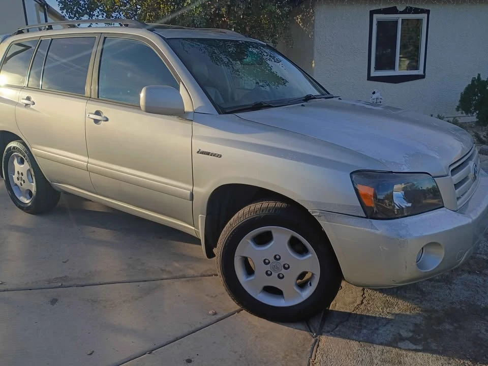 2004 Toyota Highlander - Image 3 of 17
