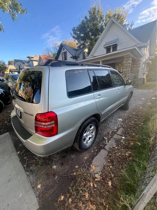 2004 Toyota Highlander - Image 4 of 14