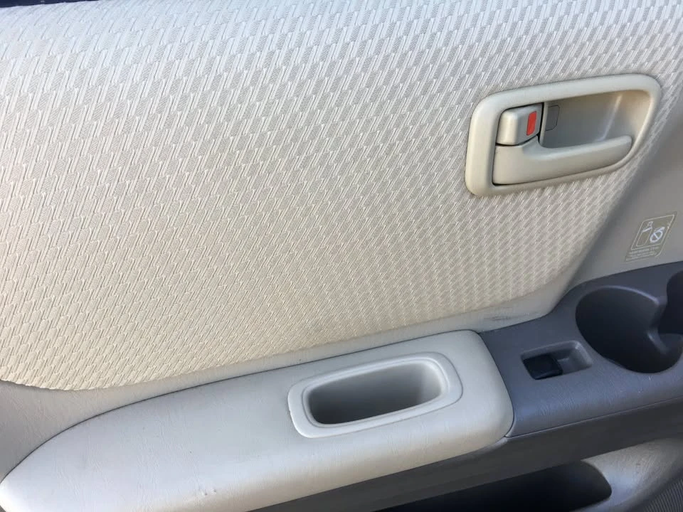 2004 Toyota Highlander - Image 12 of 18
