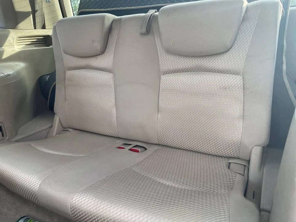 2004 Toyota Highlander - Image 17 of 20
