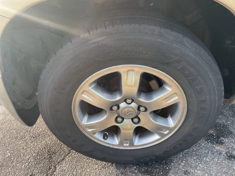 2004 Toyota Highlander - Image 12 of 20