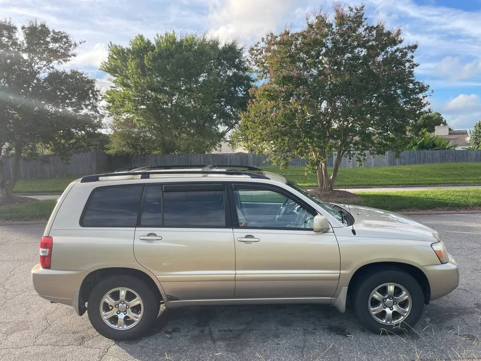 2004 Toyota Highlander - Image 7 of 20