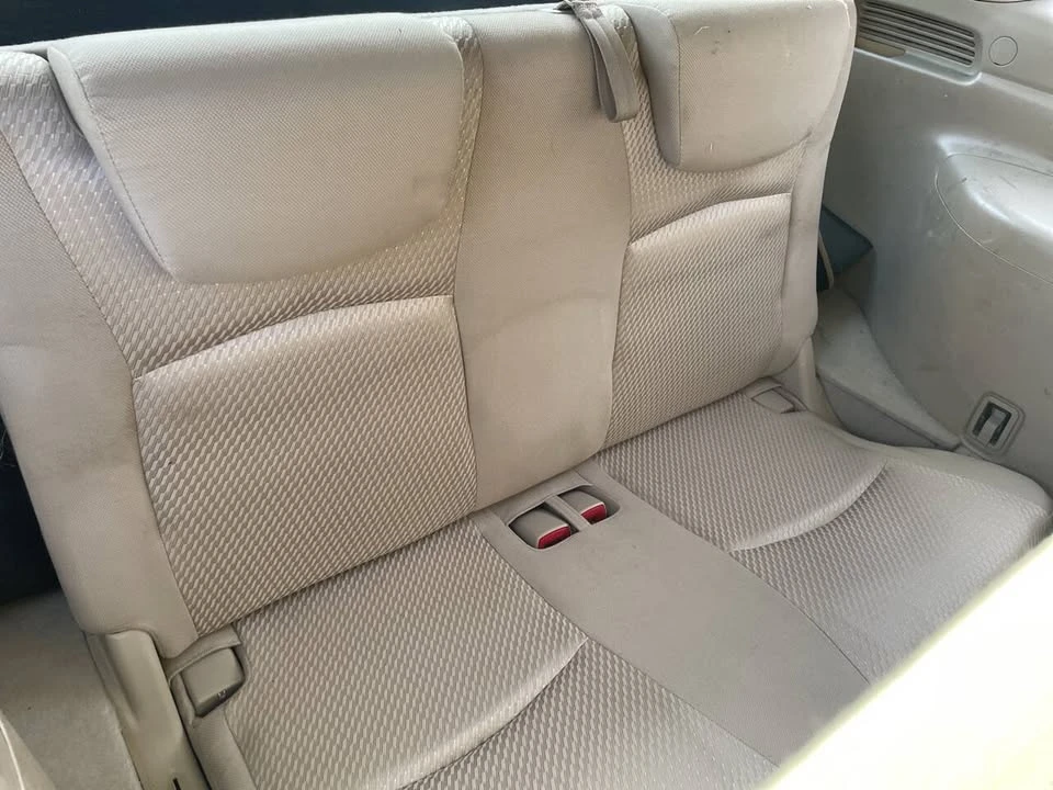 2004 Toyota Highlander - Image 19 of 20