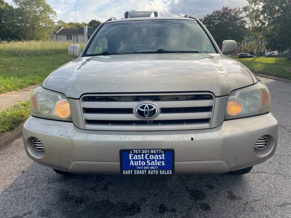 2004 Toyota Highlander - Image 9 of 20