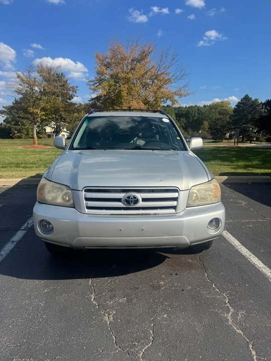 2004 Toyota Highlander - Image 5 of 8