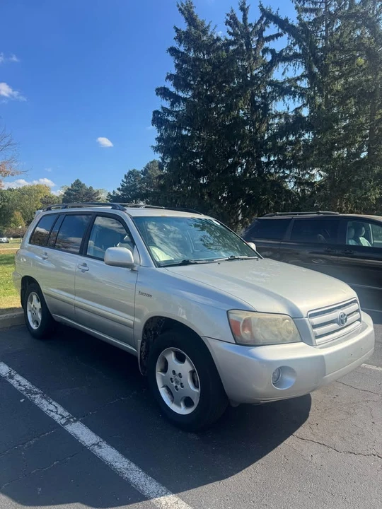 2004 Toyota Highlander - Image 2 of 8