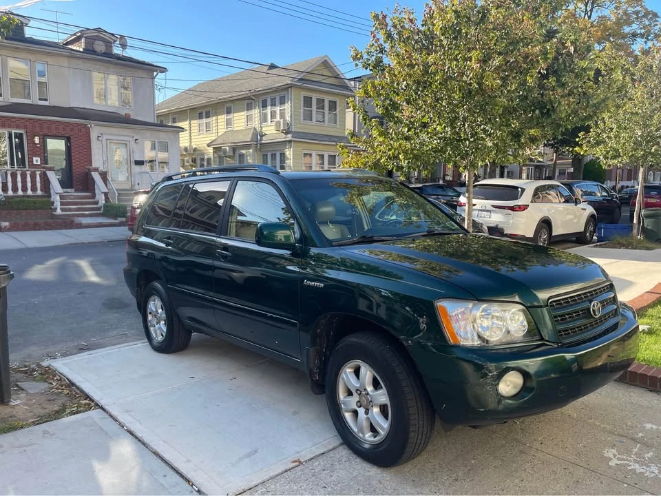 2004 Toyota Highlander - Image 2 of 5