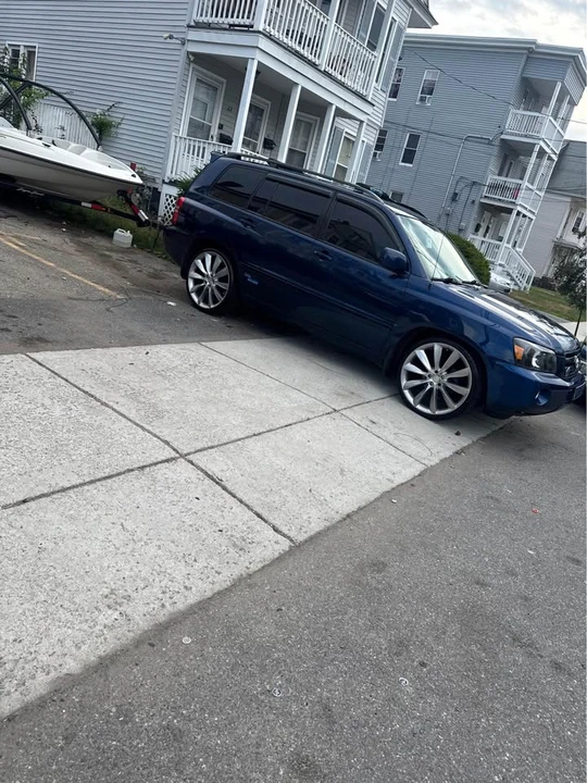 2004 Toyota Highlander - Image 2 of 3