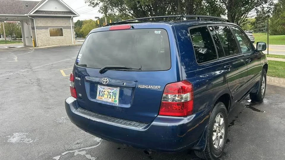 2004 Toyota Highlander - Image 3 of 4