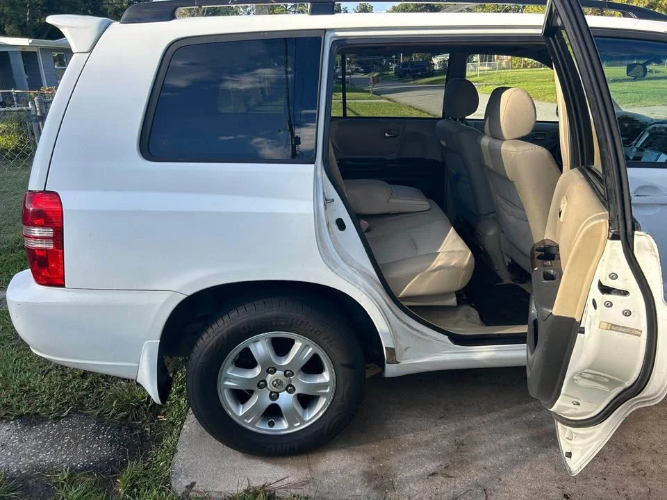 2004 Toyota Highlander - Image 5 of 14