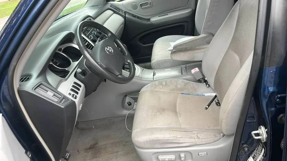 2004 Toyota Highlander - Image 2 of 4
