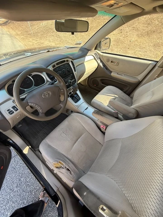 2004 Toyota Highlander - Image 13 of 16