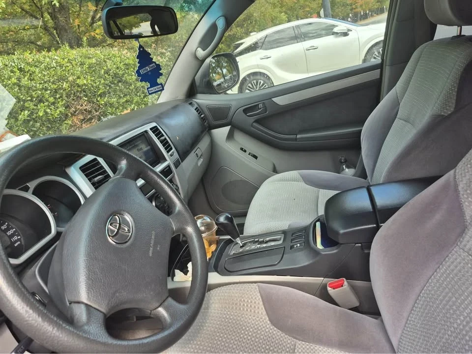 2004 Toyota Highlander - Image 9 of 20