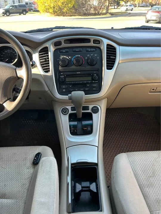 2004 Toyota Highlander - Image 4 of 8
