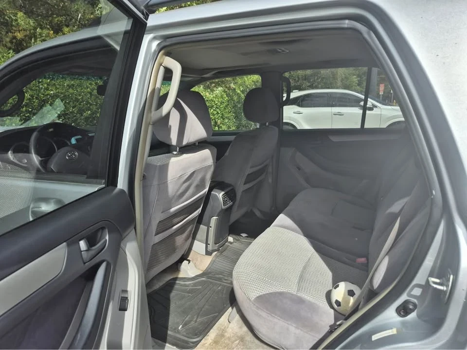 2004 Toyota Highlander - Image 6 of 20