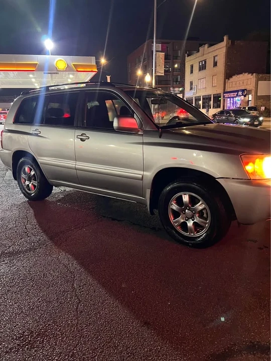 2004 Toyota Highlander - Image 2 of 8