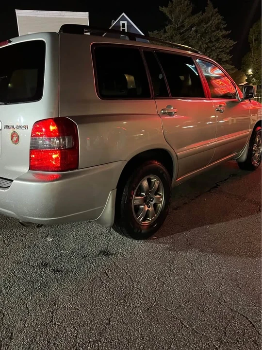 2004 Toyota Highlander - Image 5 of 8