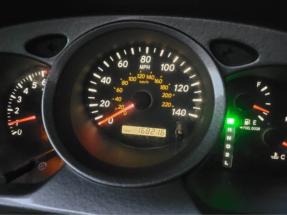 2004 Toyota Highlander - Image 8 of 17