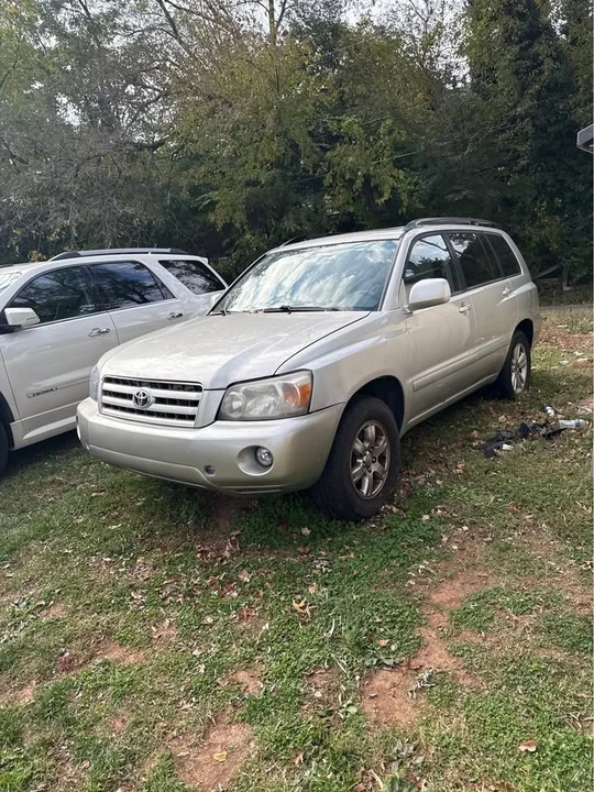2004 Toyota Highlander - Image 5 of 5