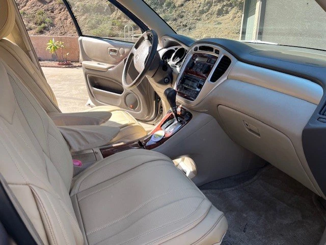 2004 Toyota Highlander - Image 11 of 11