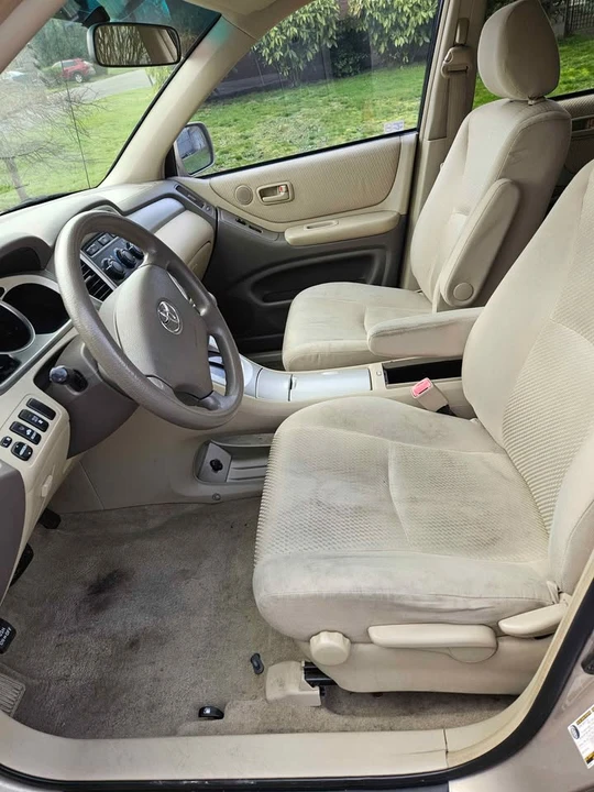 2004 Toyota Highlander - Image 7 of 11