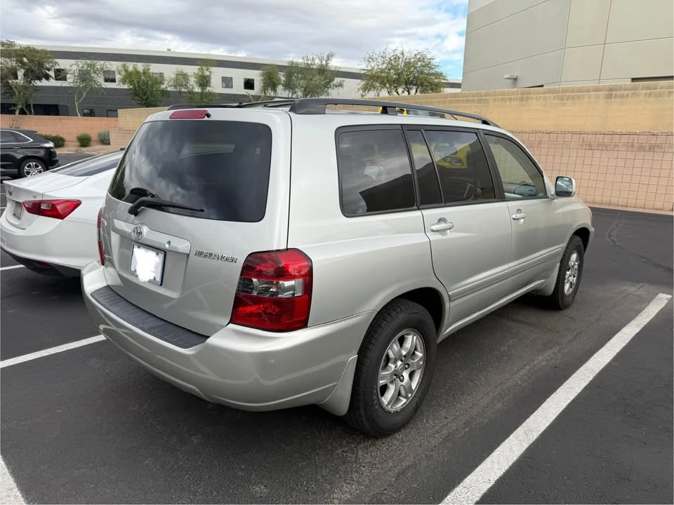 2004 Toyota Highlander - Image 4 of 11