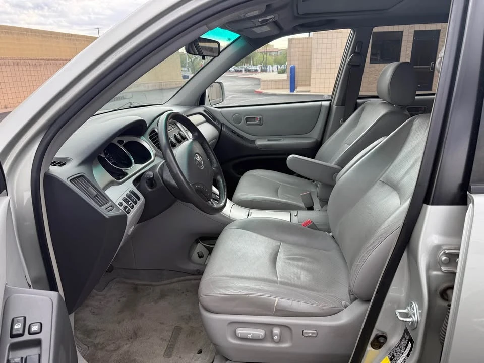 2004 Toyota Highlander - Image 7 of 11