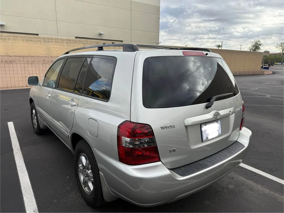 2004 Toyota Highlander - Image 6 of 11