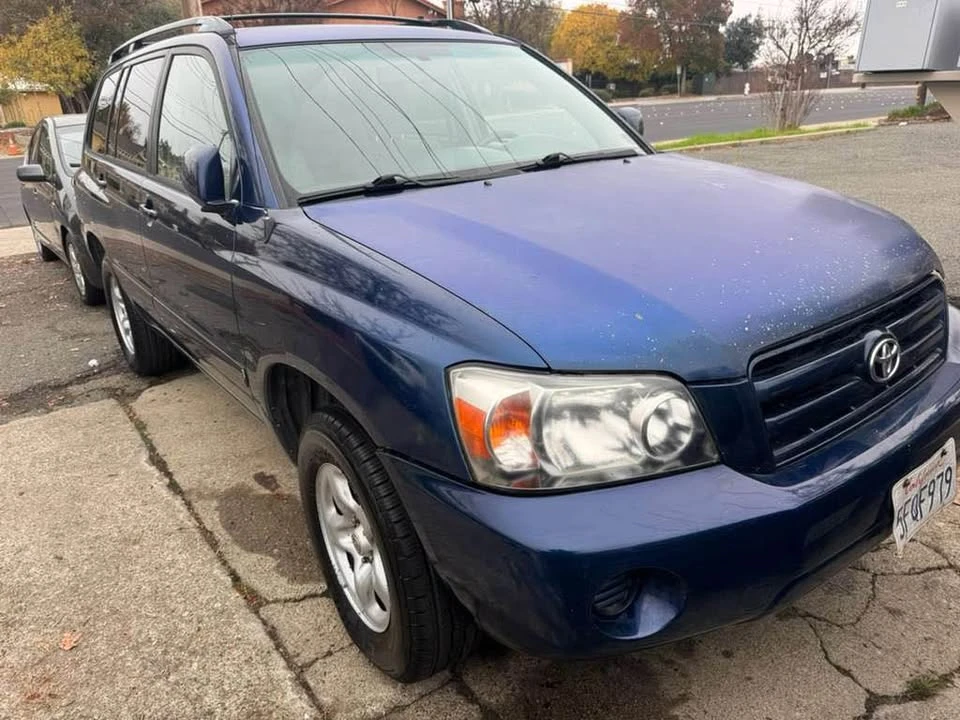 2004 Toyota Highlander - Image 3 of 4