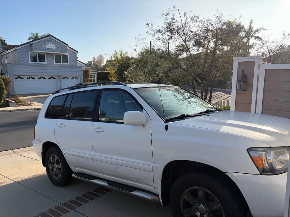 2004 Toyota Highlander - Image 2 of 6
